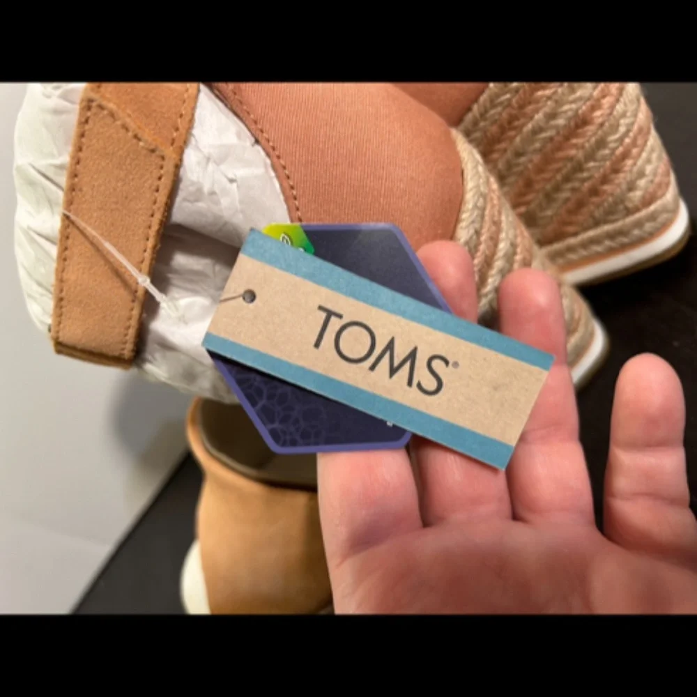 Toms Marisol Suede/Canvas Espadrille Wedge Sandals Sandy Beige Size 8.5 - NWT
